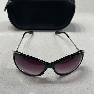 Gorgeous Black Sunnies
